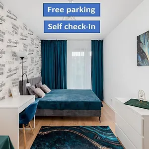 https://apartament-kolorowe-balkony-czyewskiego-3.krakowhotelspoland.com