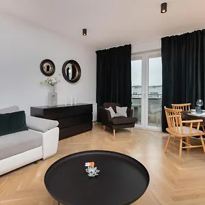 Superior With Balcony & Parking By Renters Prestige Gdańsk
