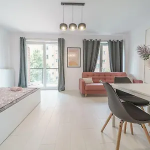 https://cozy-and-spacious-city-centers42.warsawhotelspoland.com
